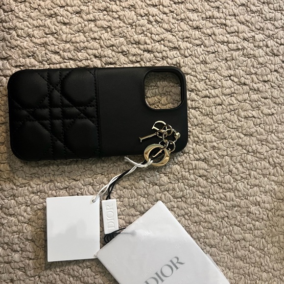Dior iPhone Case - Picture 4 of 6